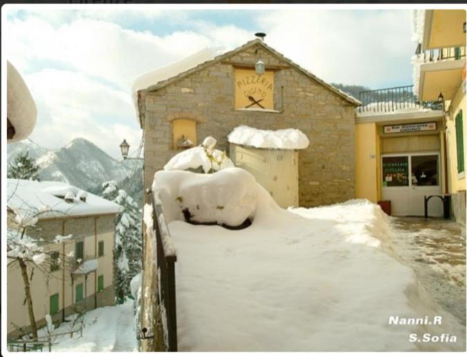 Locanda Ristorante Pizzeria Da Gigino Corniolo  Buitenkant foto